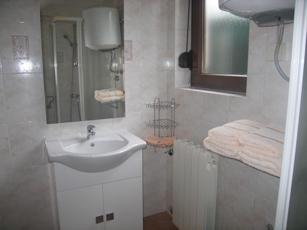 Studio Max With Parking Rovinj Ngoại thất bức ảnh